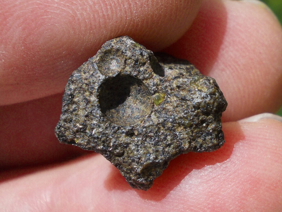 Oued Namous 001 Angrite #2 - 2,9 g