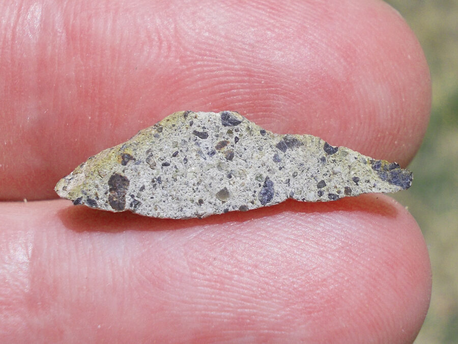 NWA 18041 Howardite Anormale #4 - 1 g